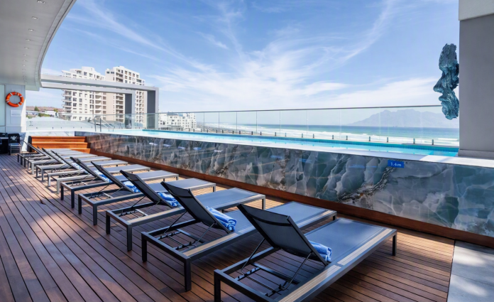 Blaauwberg Beach Hotel